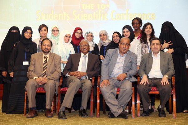 استعراض بحوث علمية متميزة خلال المؤتمر الطلابي العاشر