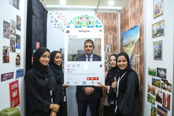 Students Club Fair at AU