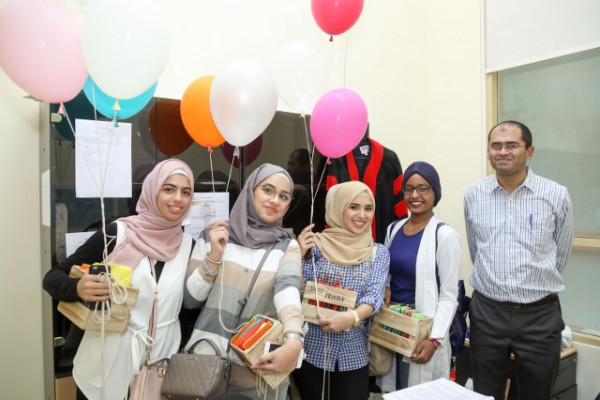 جامعة عجمان تحتفل باليوم العالمي للمعلّم