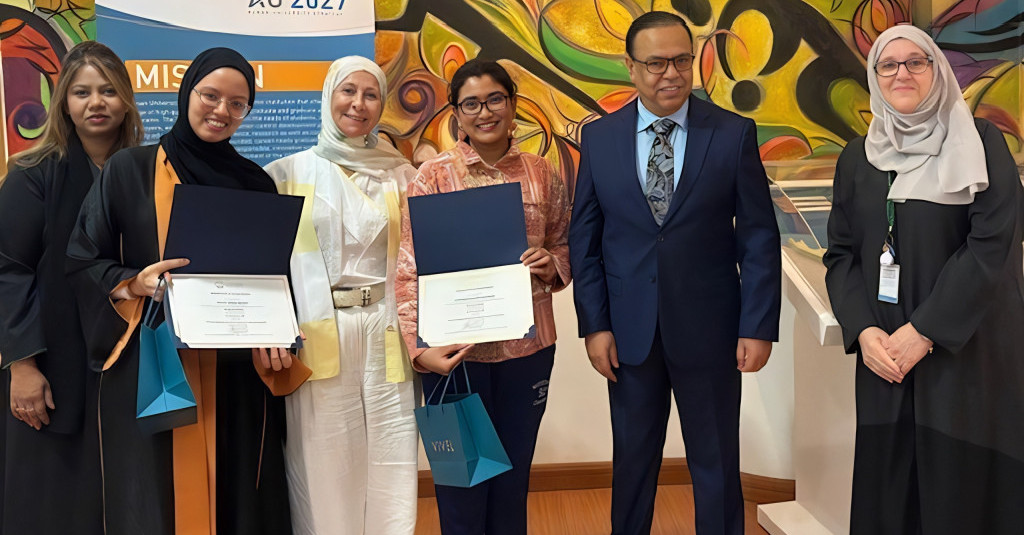 كلية العلوم الإنسانية وإدارة الأعمال يتناظران عن مستقبل الذكاء الاصطناعي