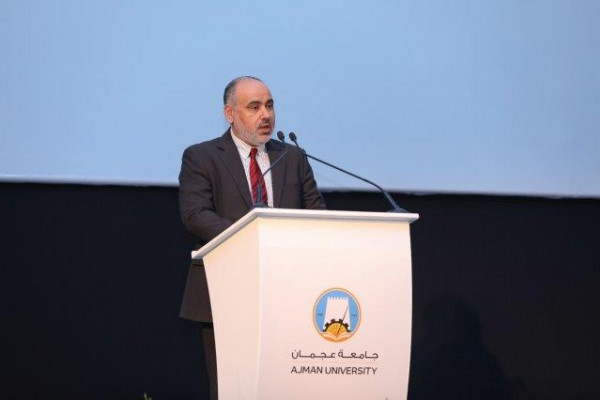 جامعة عجمان تكًرم أبنائها النابغين في البحث العلمي