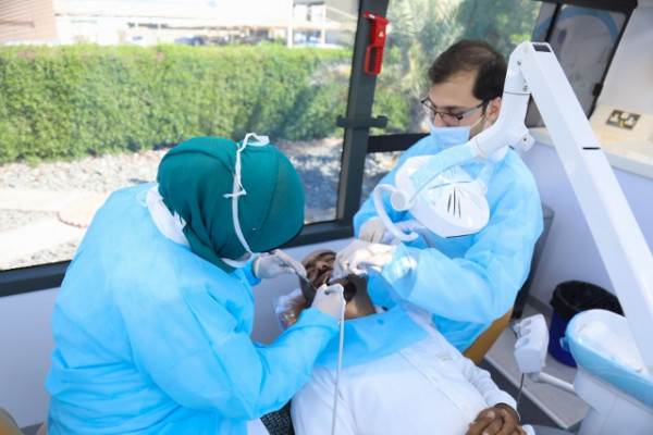 عيادة جامعة عجمان المتنقلة لطب الأسنان تقدم خدماتها في مختلف إمارات الدولة