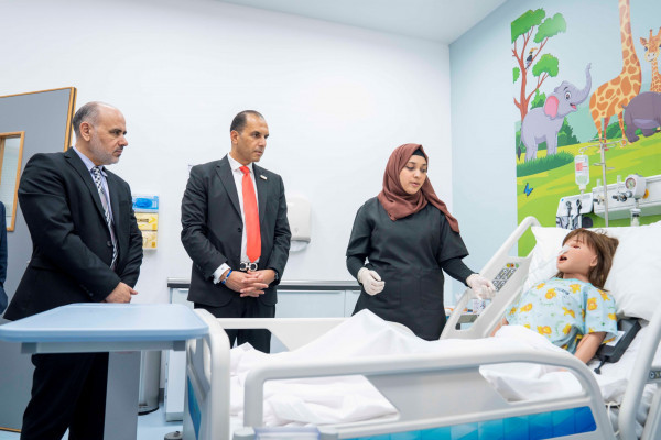 جامعة عجمان تفتتح مركز محاكاة وكفاءة الرعاية الصحية والسريرية