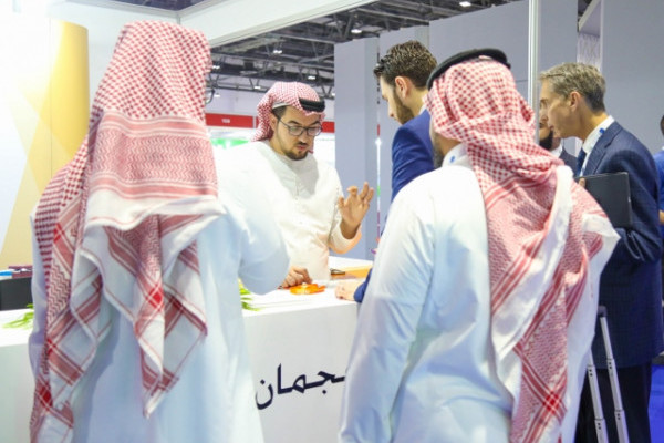 AU Students Shine at DUPHAT 2017
