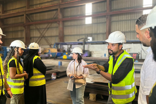 Civil Engineering Students Visit Middle East Roofing Factory