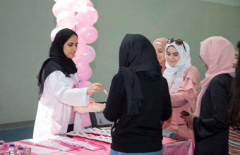 جامعة عجمان توعي بـ 