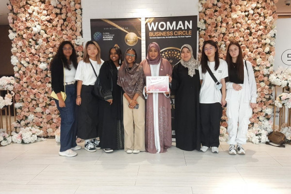 Miss Pink Women’s Wellness Exhibition by the Woman Business Circle at Burjuman Mall, with an outdoor trip to Al Seef Heritage Souk, Dubai!