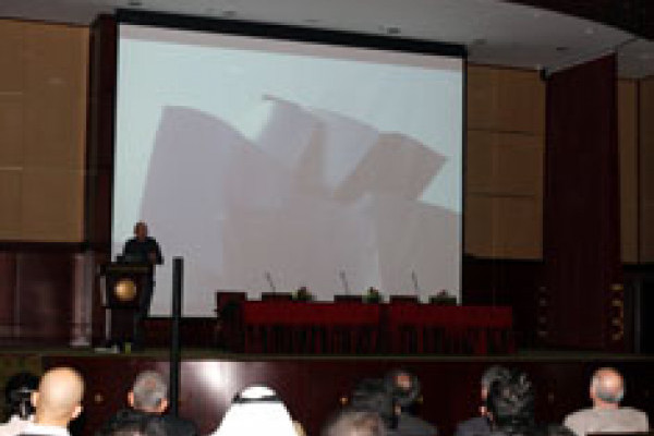 محاضرة للمهندس المعماري العالمي ريم كولهاس في جامعة عجمان هي الأولى من نوعها في الجامعات العربية
