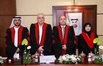 الطالبة فاطمة جمعة راشد الكعبي تناقش أطروحتها حول طرق الطعن في أحكام المحكمة الجنائية الدولية