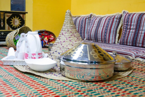 AU Chancellor Enjoys Suhoor with Hostel Residents