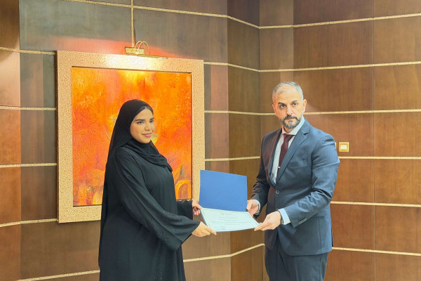 تكريم طلبة كلية القانون المشاركين في منافسة التحكيم التجاري الدولية بالمملكة العربية السعودية