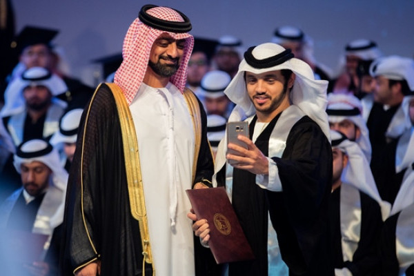 حاكم عجمان يشهد حفل تخريج الدفعة الـ 24 من جامعة عجمان تحت شعار 