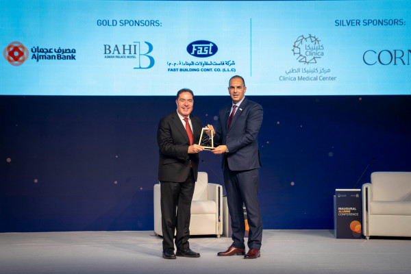 تحت رعاية سمو الشيخ عمار بن حميد النعيمي مؤتمر خريجي جامعة عجمان الأول يفتح آفاق الشراكة ويُرسّخ دور الخريجين في خدمة المجتمع