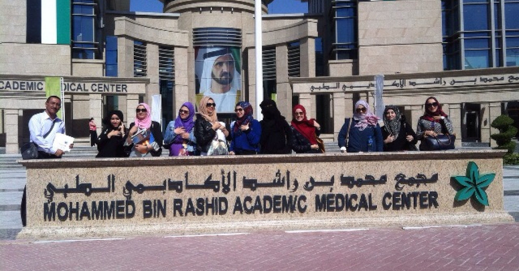 كلية الصيدلة بالفجيرة تشارك في مؤتمر طبي في دبي