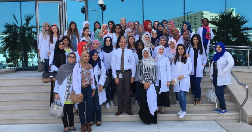 Pharmacy Students Visit Dubai Forensic Lab