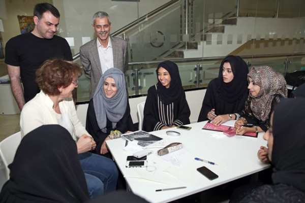 جامعة عجمان تعقد ورشة عمل لتصميم مكتبة عامة لإمارة عجمان