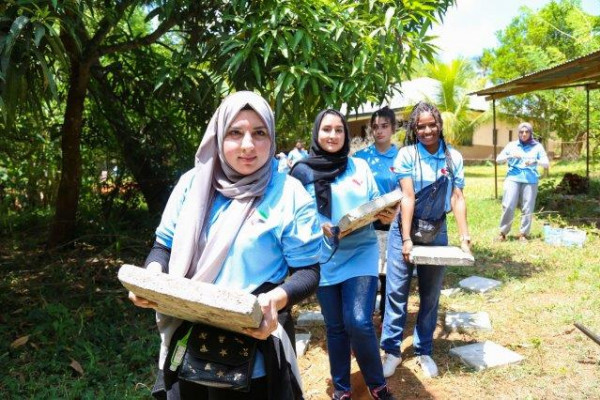 AU Students on Relief Mission to Zanzibar