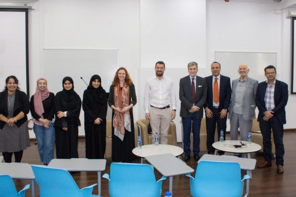 صالون ثقافي في جامعة عجمان يناقش 