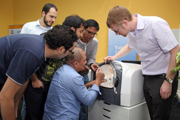 دورة تدريبية على تقنيات حديثة في طب الأسنان بجامعة عجمان