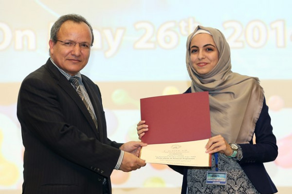 استعراض بحوث علمية متميزة خلال المؤتمر الطلابي العاشر