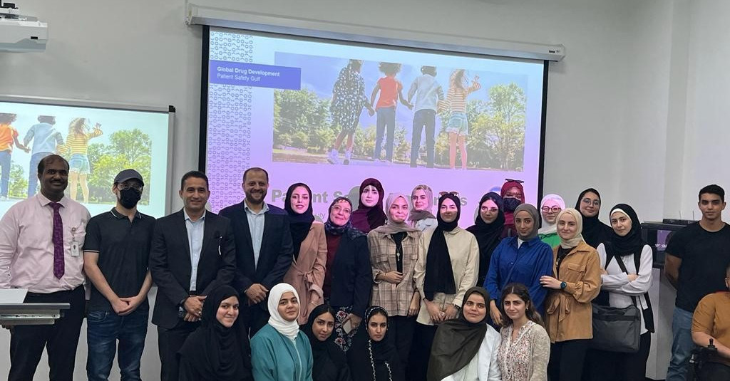 College of Pharmacy and Health Sciences organizes a seminar on patient safety with Novartis