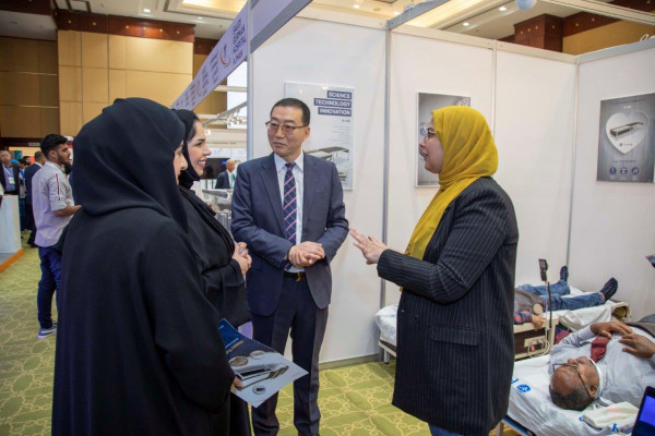 ماجد النعيمي يفتتح المؤتمر الدولي الرابع للصيدلة والطب في جامعة عجمان