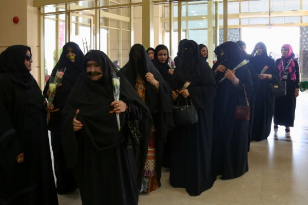 الجامعة تحتفل باليوم العالمي للمسنين