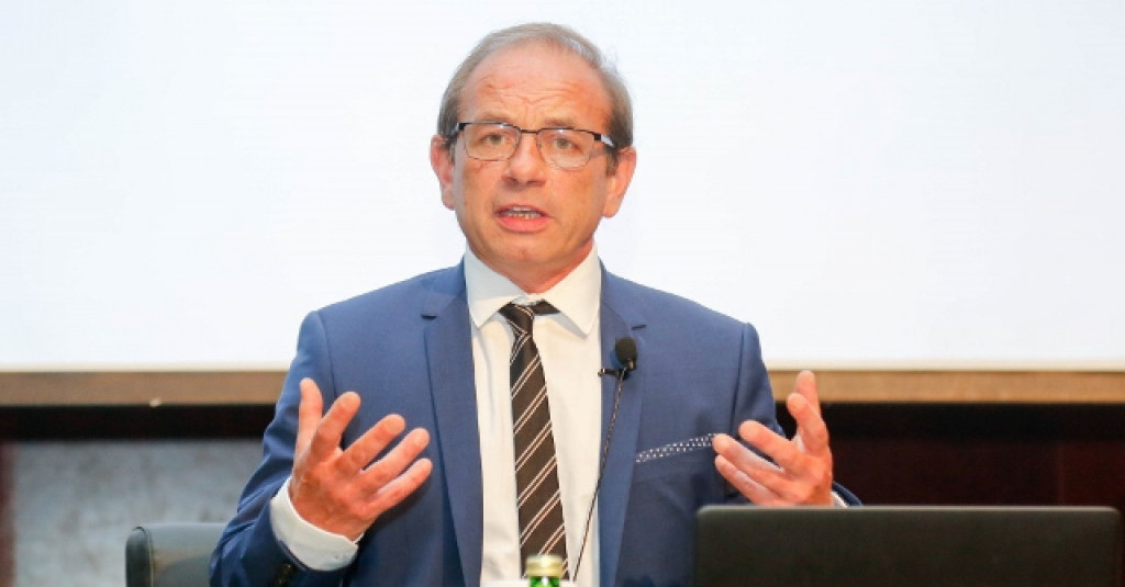 Restructuring Debts of Commercial Companies Lecture by Law College