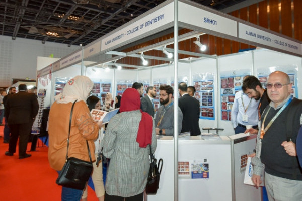 AU Master’s Students Impress Participants at AEEDC Dubai