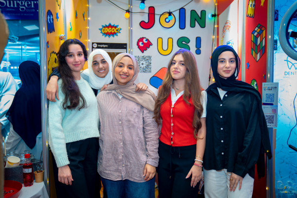 جامعة عجمان تطلق معرض الأندية الطلابية 2025 بمشاركة أكثر من 120 نادياً