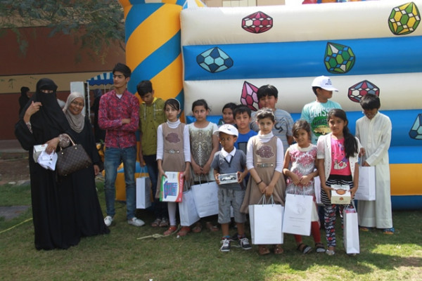 AUST Students Celebrate the Spring Festival with Orphan Children