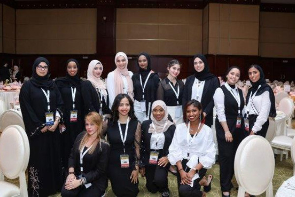 حاكم عجمان يشهد حفل اللقاء السنوي لجامعة عجمان