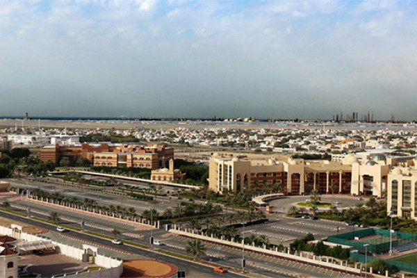 حملة في جامعة عجمان لاستقطاب الكفاءات الأكاديمية والإدارية الوطنية