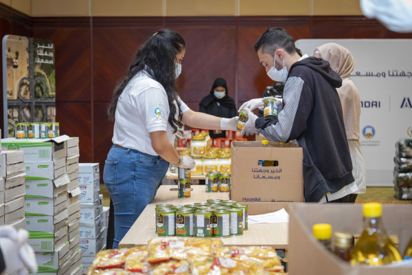 Ajman University Collaborates with Hyundai Motor Company to Launch Mobile Food Bank for Underprivileged