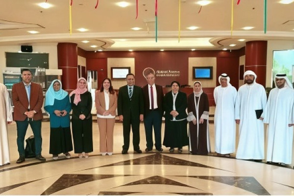 عميد الكلية أ.د. فارس هواري يفتتح ندوة حول إرشادات الرسائل العلمية لطلبة ماجستير علم الاجتماع الرقمي