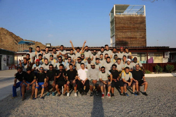 طلاب الجامعة يشاركون في مخيم الشباب المغامرين