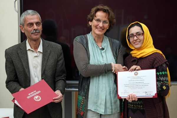 جامعة عجمان تعقد ورشة عمل لتصميم مكتبة عامة لإمارة عجمان