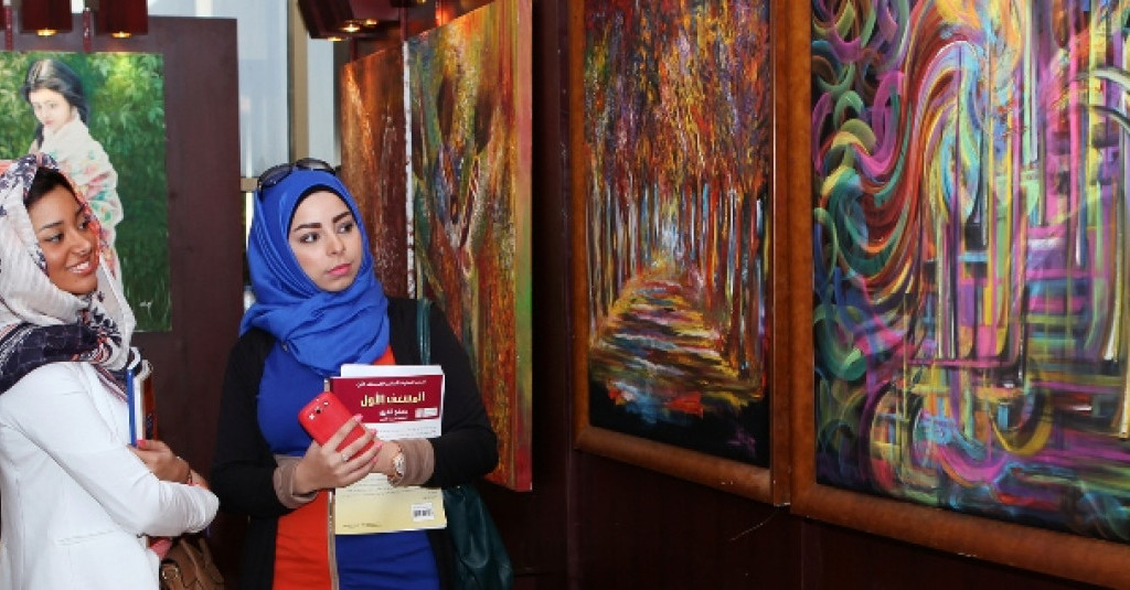 مركز الفنون الجميلة في جامعة عجمان يستعرض أعمال الطلبة