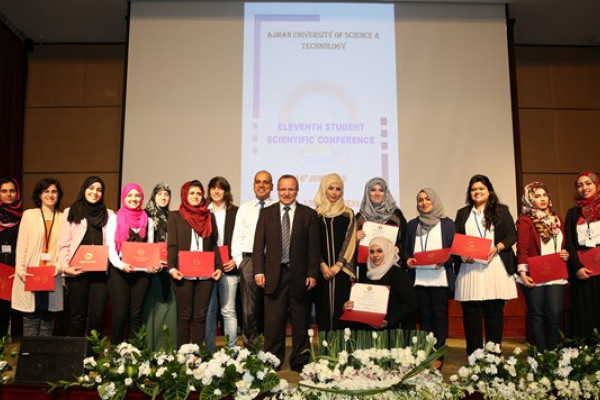 استعراض بحوث علمية متميزة خلال المؤتمر الطلابي الـ 11 بجامعة عجمان