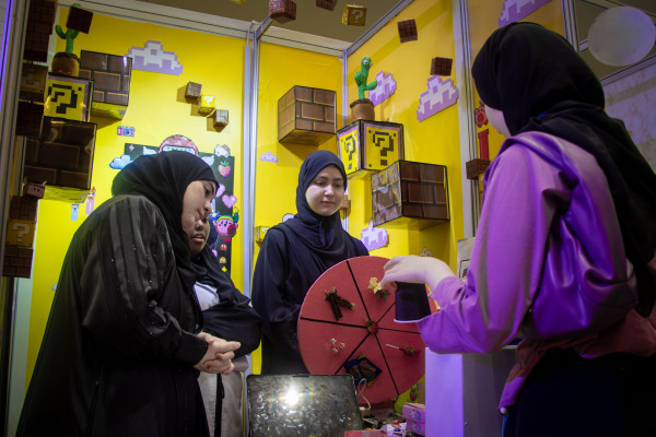 جامعة عجمان تطلق معرض الأندية الطلابية 2025 بمشاركة أكثر من 120 نادياً