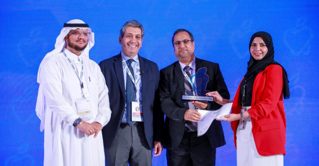 جامعة عجمان تحصد الجائزة الأولى في مؤتمر البحرين الدولي لطب الأسنان