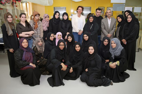 جامعة عجمان تعقد ورشة عمل لتصميم مكتبة عامة لإمارة عجمان