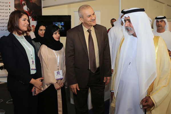جامعة عجمان تشارك في معرض العين للتعليم والتوظيف
