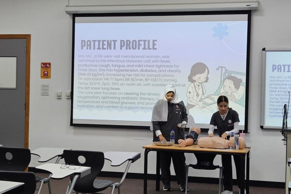 Pharmacy and Nursing Students Collaborate on Pneumonia Case in Interprofessional Education Activity