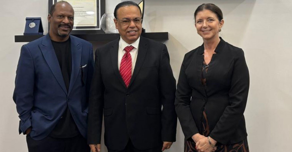 Ajman University Explores Strategic Partnership with Zayed University’s Dr. Christina Gitsaki to Enhance Academic Support