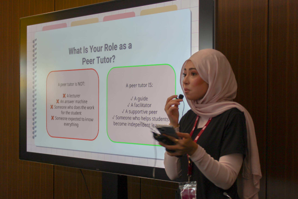 The Student Success Center Hosts Interactive Peer Tutor Training Session 