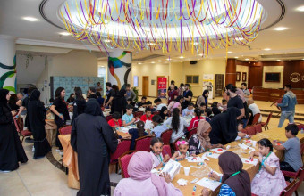 طلبة جامعة عجمان يحتفلون بالأيتام