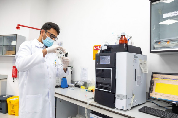 جامعة عجمان تطلق خمسة مراكز للبحوث العلمية لتعزيز البحث العلمي في مجال التكنولوجيا الفائقة الناشئة