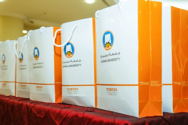 AU Student Housing Club Distributes Food Packs