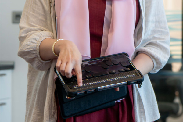 Learning without limits − Empowering Peer Tutors for Diverse Abilities